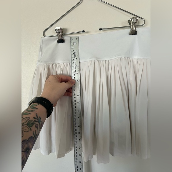 NWOT Aerie White Tennis Skirt Large - Picture 2 of 6